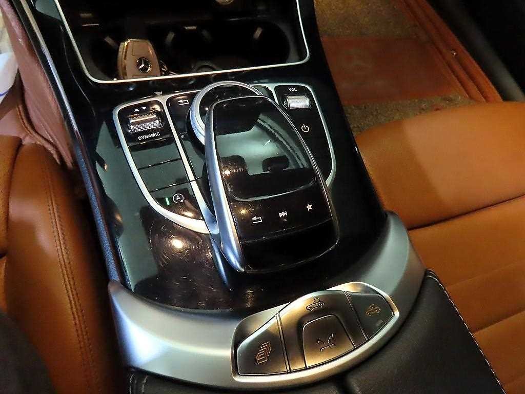 벤츠 C 클래스 C클래스 W205 C200 카브리올레 이미지 17