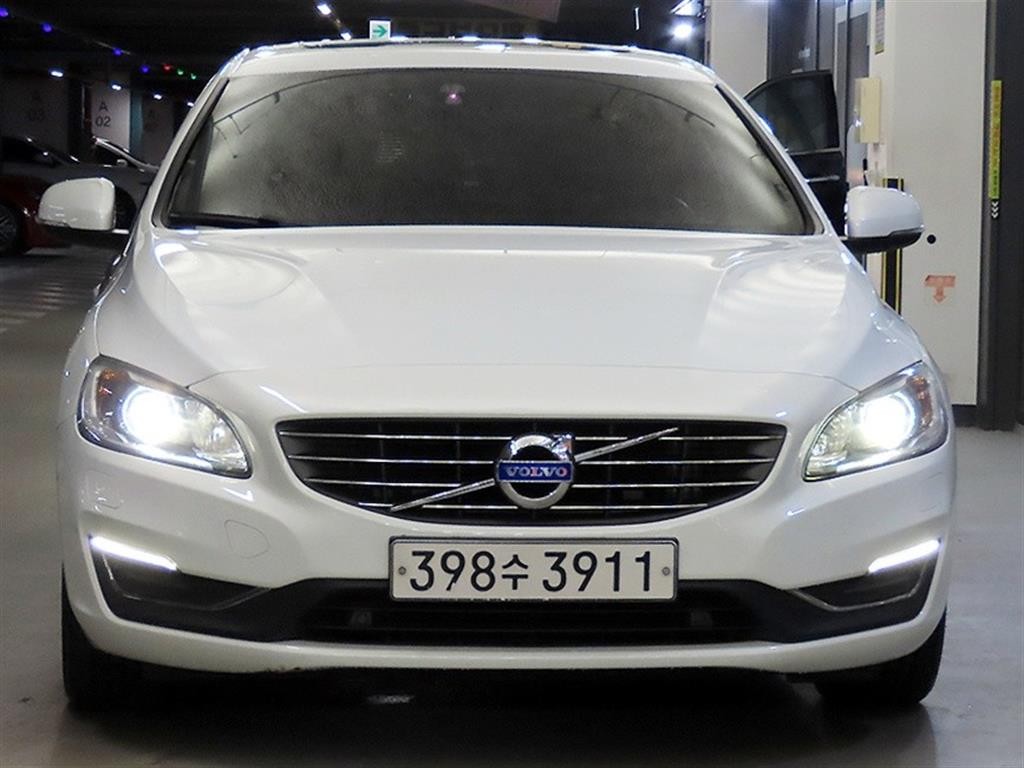 볼보 S60 뉴S60 D3 이미지 2