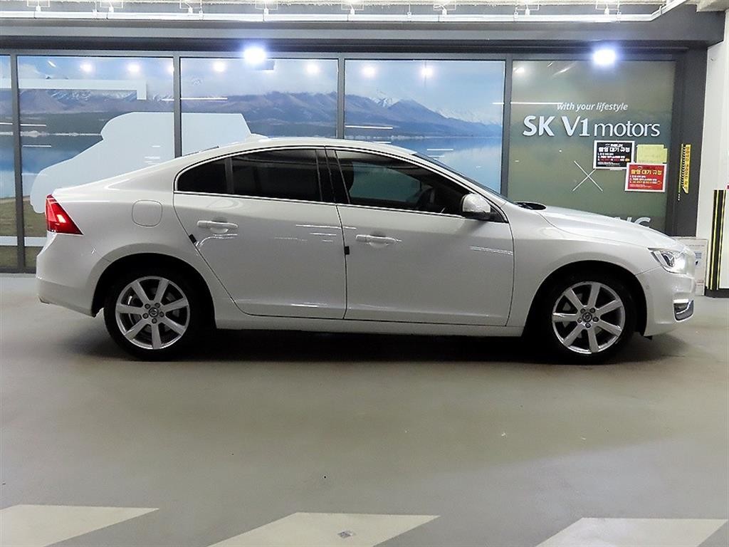 볼보 S60 뉴S60 D3 이미지 3