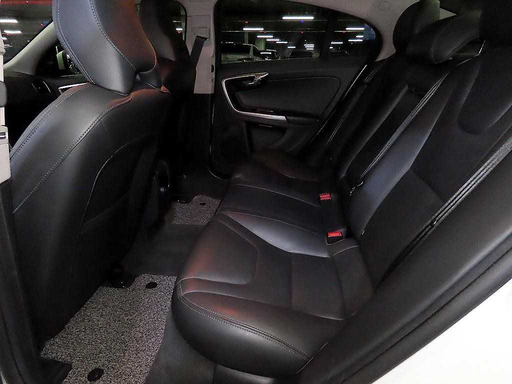 볼보 S60 뉴S60 D3 이미지 7