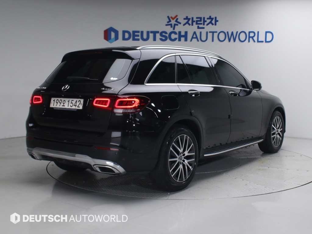 벤츠 GLC 클래스 GLC클래스 X253 GLC 220 d 4MATIC 이미지 2