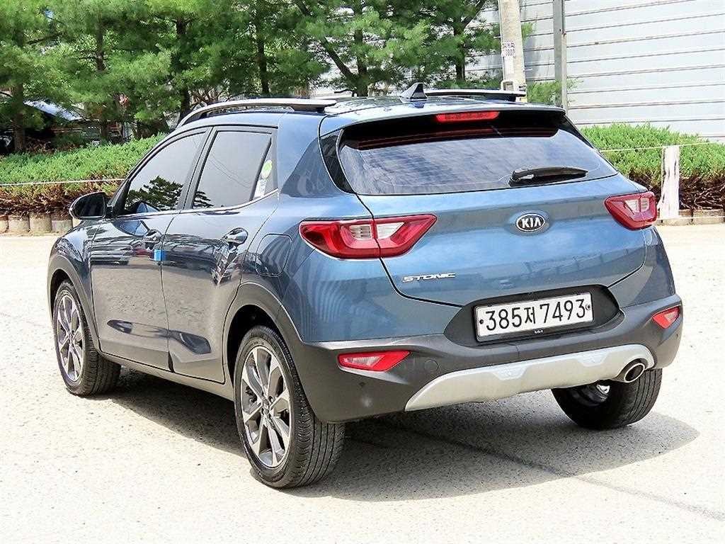 기아 스토닉 디젤 1.6 트렌디 이미지 3