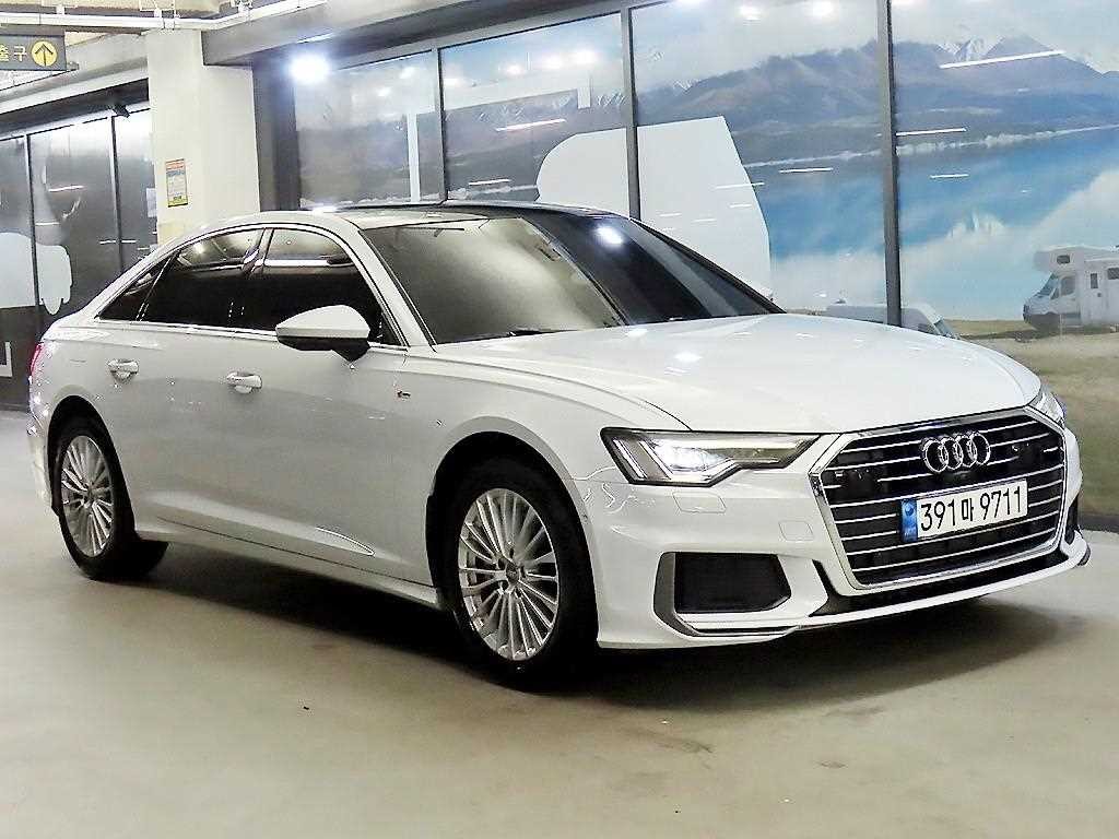 아우디 A6 A6 (C8) 45 TFSI 프리미엄 이미지 1