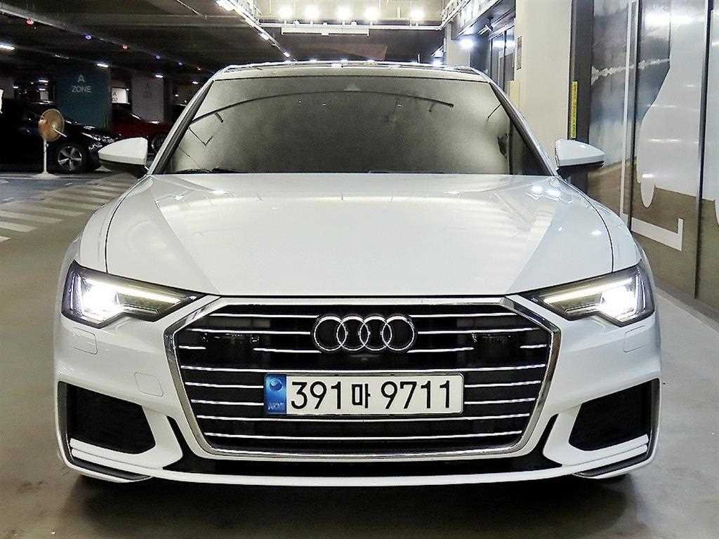 아우디 A6 A6 (C8) 45 TFSI 프리미엄 이미지 2