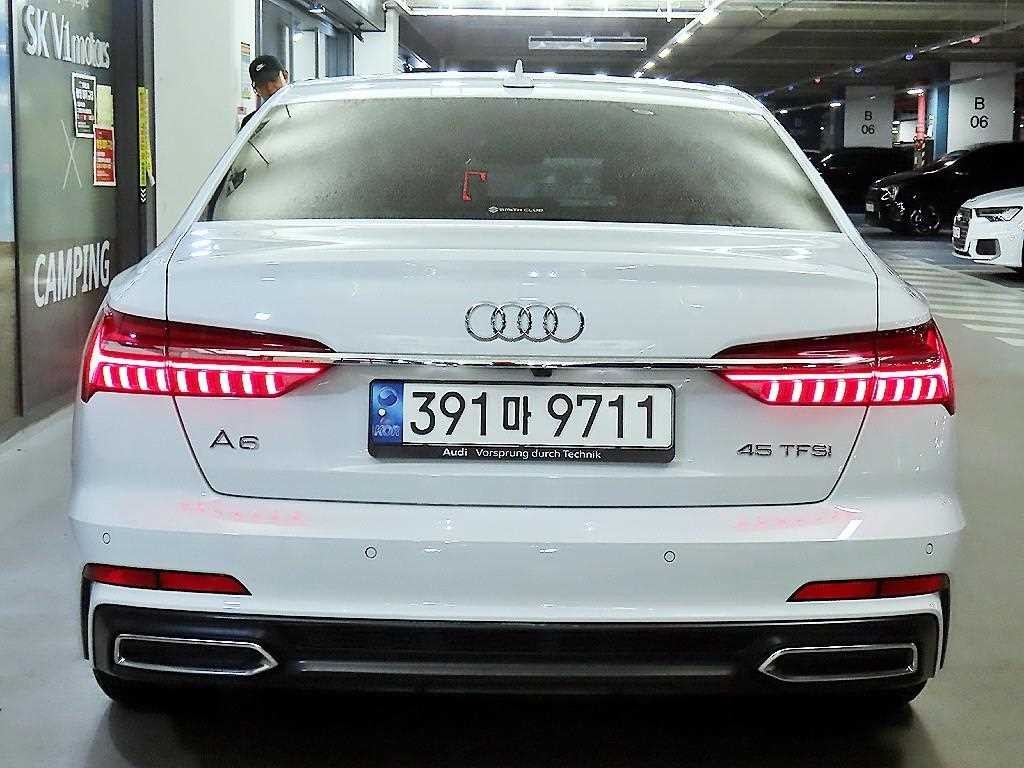 아우디 A6 A6 (C8) 45 TFSI 프리미엄 이미지 5