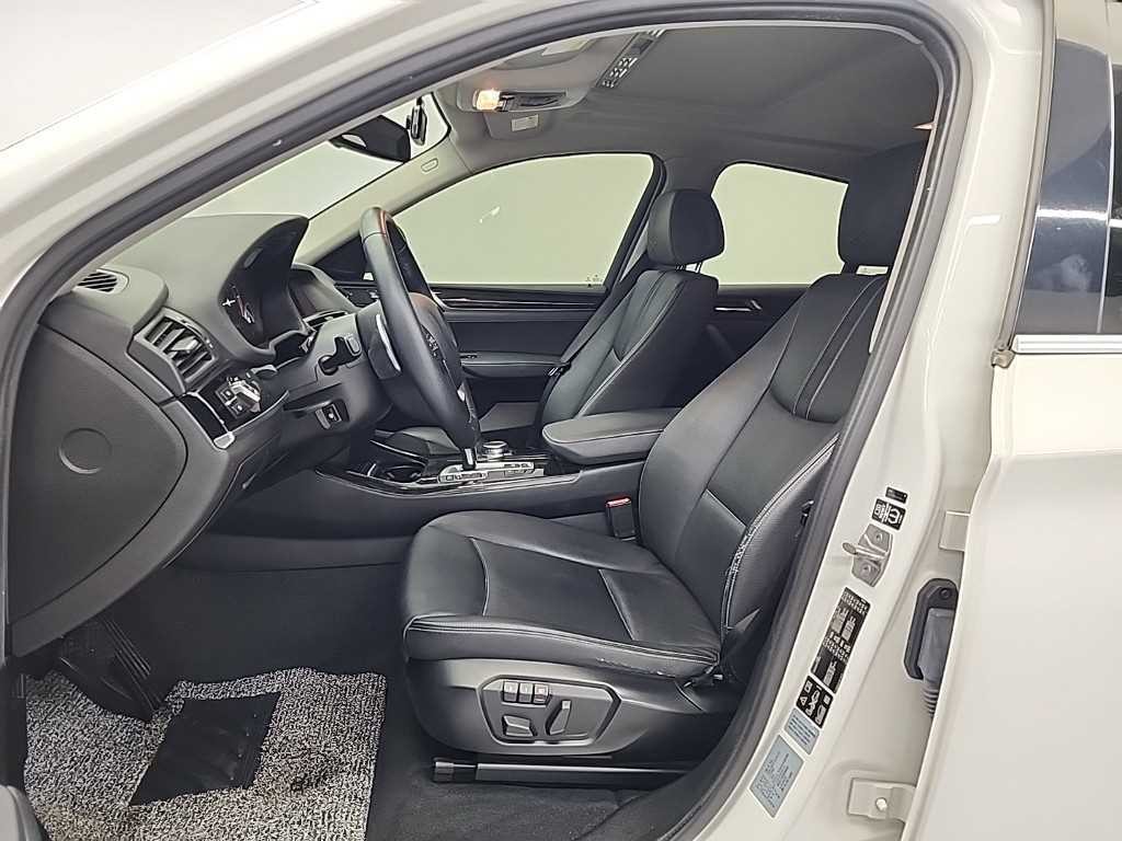 BMW X4 X4 (F26) xDrive 20d 이미지 11