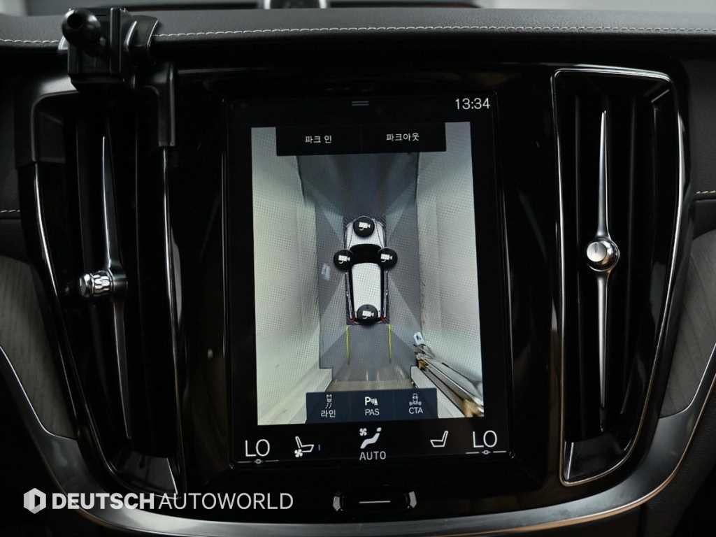 볼보 V60 V60 크로스 컨트리 2세대 2.0 T5 프로 AWD 이미지 15