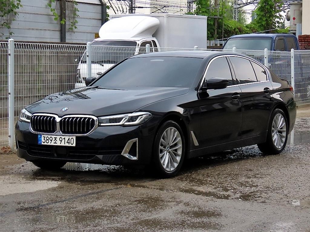 BMW 5시리즈 5시리즈 (G30) 520i 럭셔리 이미지 2