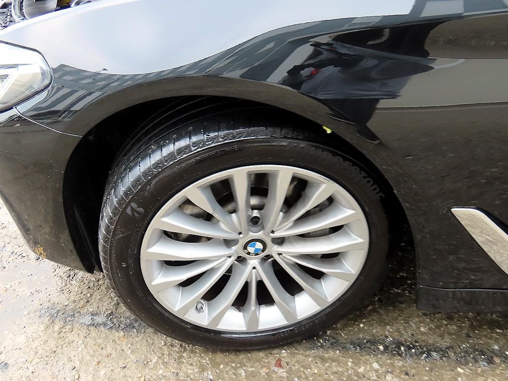 BMW 5시리즈 5시리즈 (G30) 520i 럭셔리 이미지 20