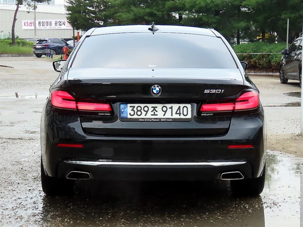 BMW 5시리즈 5시리즈 (G30) 520i 럭셔리 이미지 4