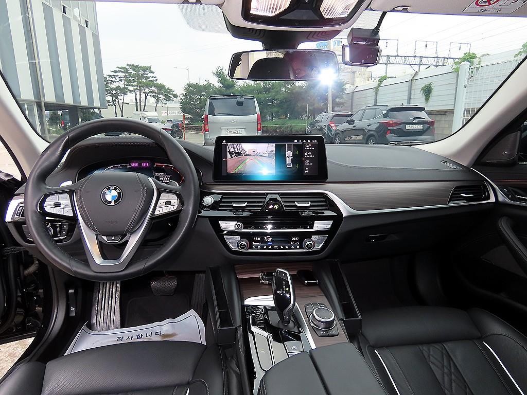 BMW 5시리즈 5시리즈 (G30) 520i 럭셔리 이미지 7