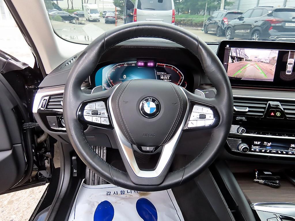 BMW 5시리즈 5시리즈 (G30) 520i 럭셔리 이미지 8