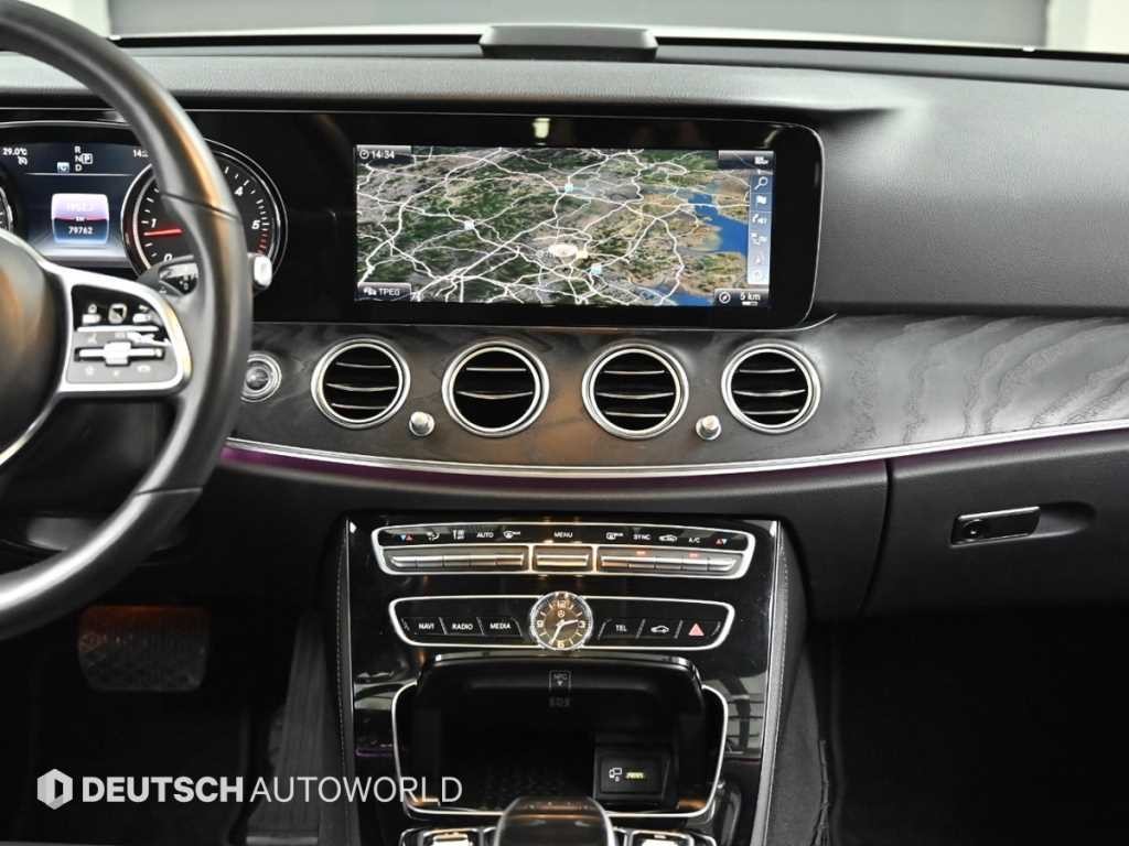 벤츠 E 클래스 E-클래스 W213 E220d 아방가르드 이미지 14