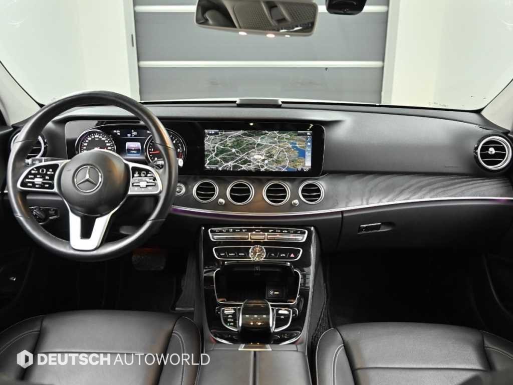 벤츠 E 클래스 E-클래스 W213 E220d 아방가르드 이미지 7