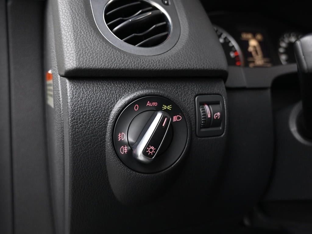 폭스바겐 티구안 뉴티구안 2.0 TDI 프리미엄 이미지 16