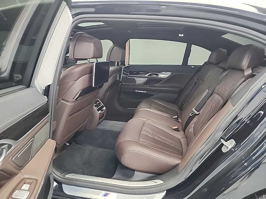 BMW 7시리즈 7시리즈 (G11) 740Li xDrive M SPORT 스포츠 이미지 12