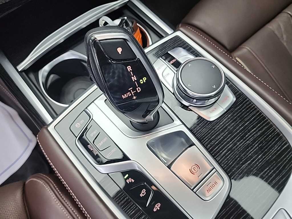 BMW 7시리즈 7시리즈 (G11) 740Li xDrive M SPORT 스포츠 이미지 8