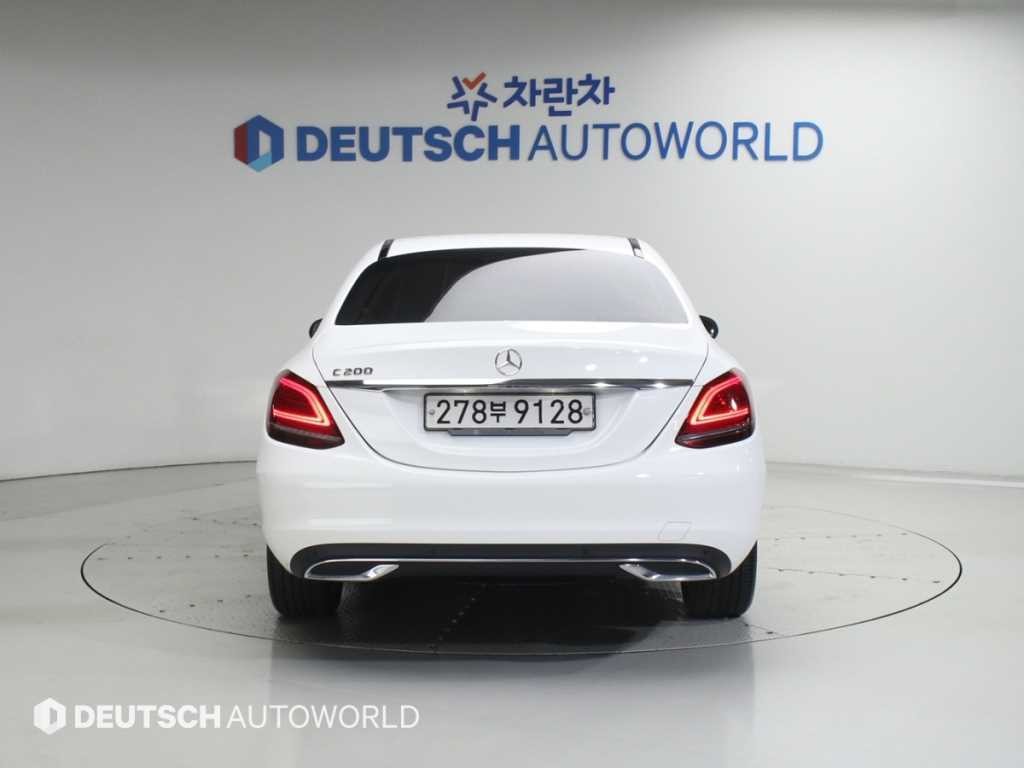 벤츠 C 클래스 C클래스 W205 C200 아방가르드 이미지 4