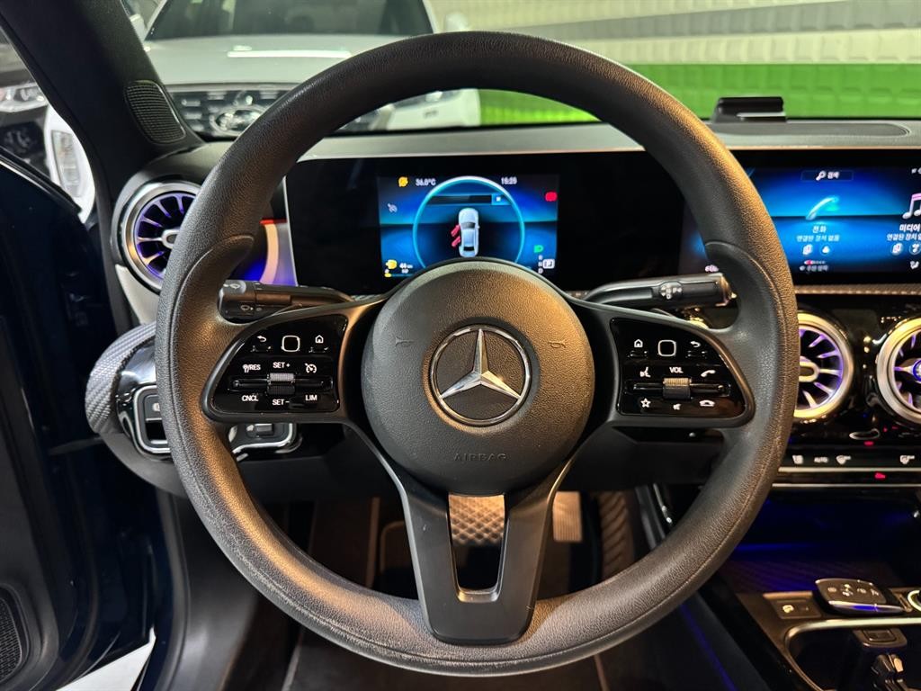 벤츠 A 클래스 A클래스 W177 A220 세단 이미지 10