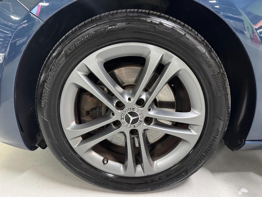 벤츠 A 클래스 A클래스 W177 A220 세단 이미지 16