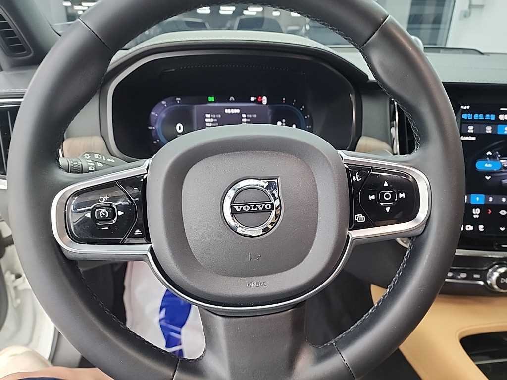 볼보 S90 B6 AWD 인스크립션 이미지 9