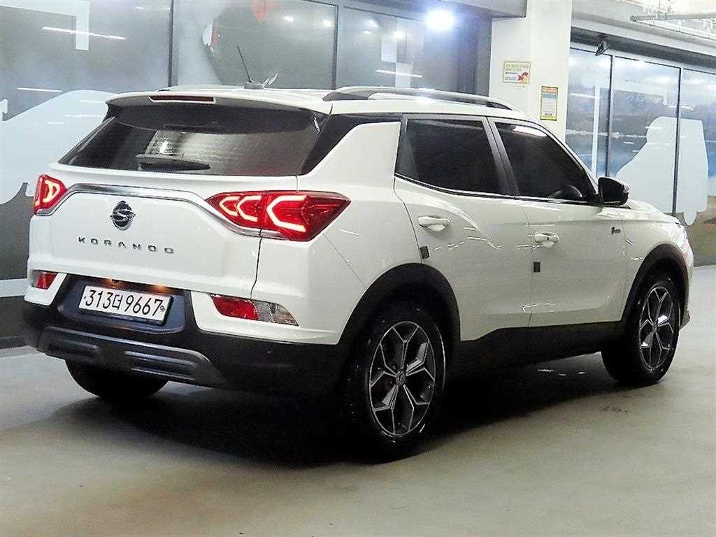 KG모빌리티(쌍용) 코란도 뷰티풀코란도 2WD 가솔린 1.5 C5 플러스 이미지 4