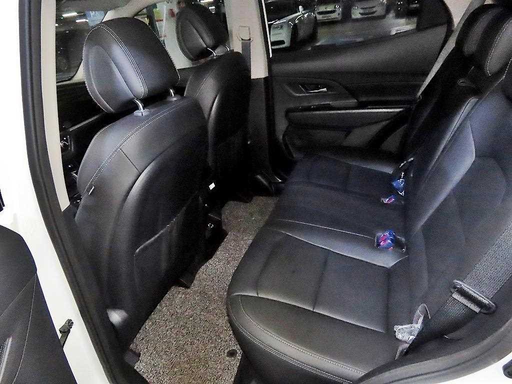 KG모빌리티(쌍용) 코란도 뷰티풀코란도 2WD 가솔린 1.5 C5 플러스 이미지 7