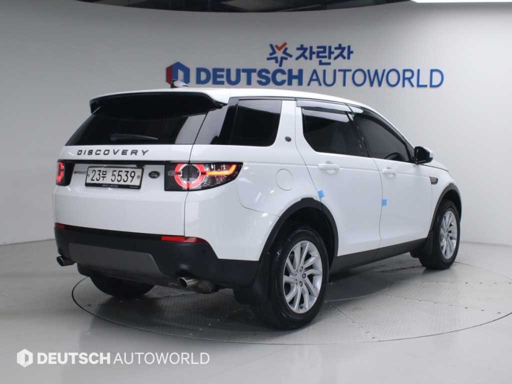랜드로버 디스커버리 스포츠 2.0 TD4 SE 이미지 2