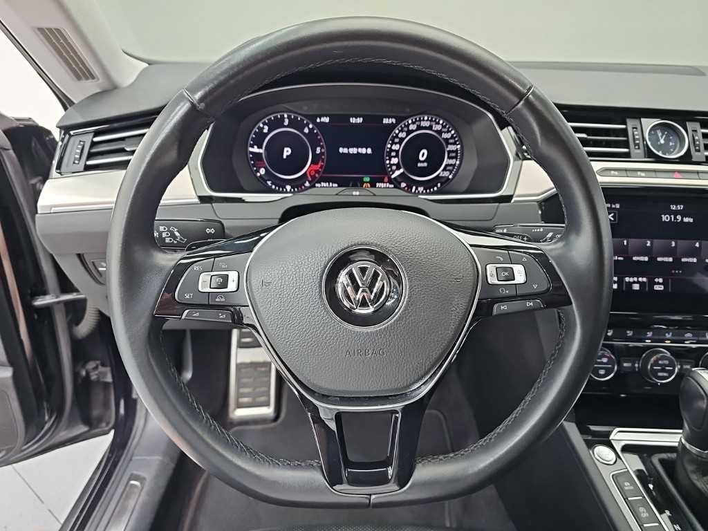 폭스바겐 아테온 2.0 TDI 엘레강스 프레스티지 이미지 9