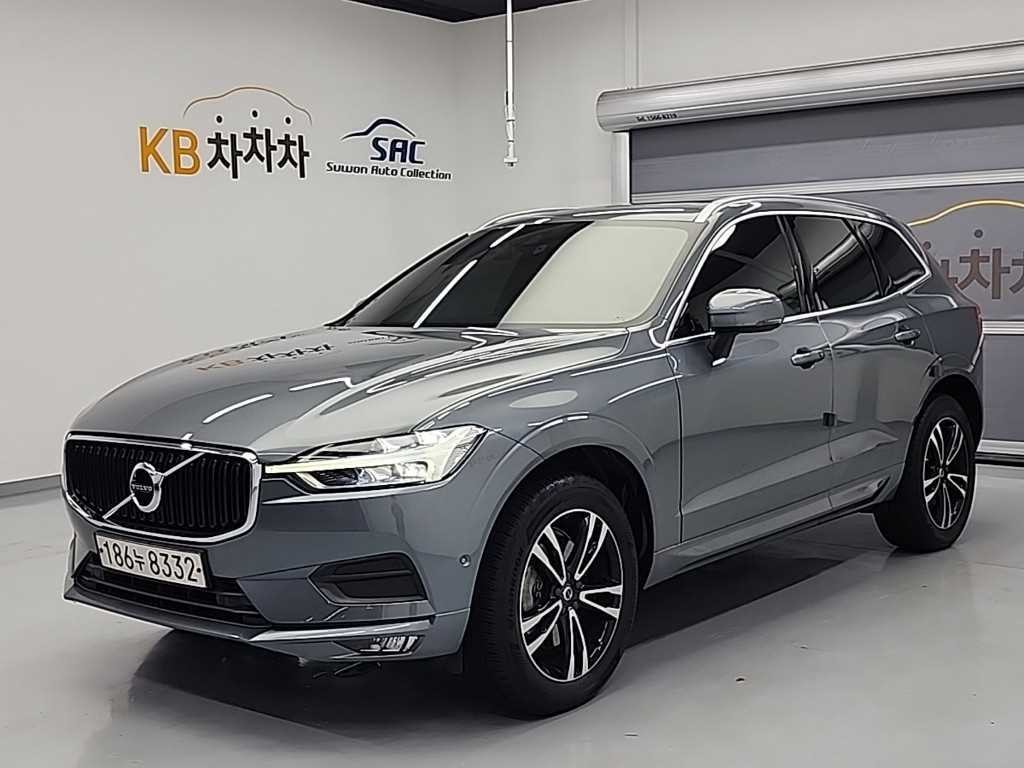 볼보 XC60 XC60(2세대) D5 AWD 모멘텀 이미지 4