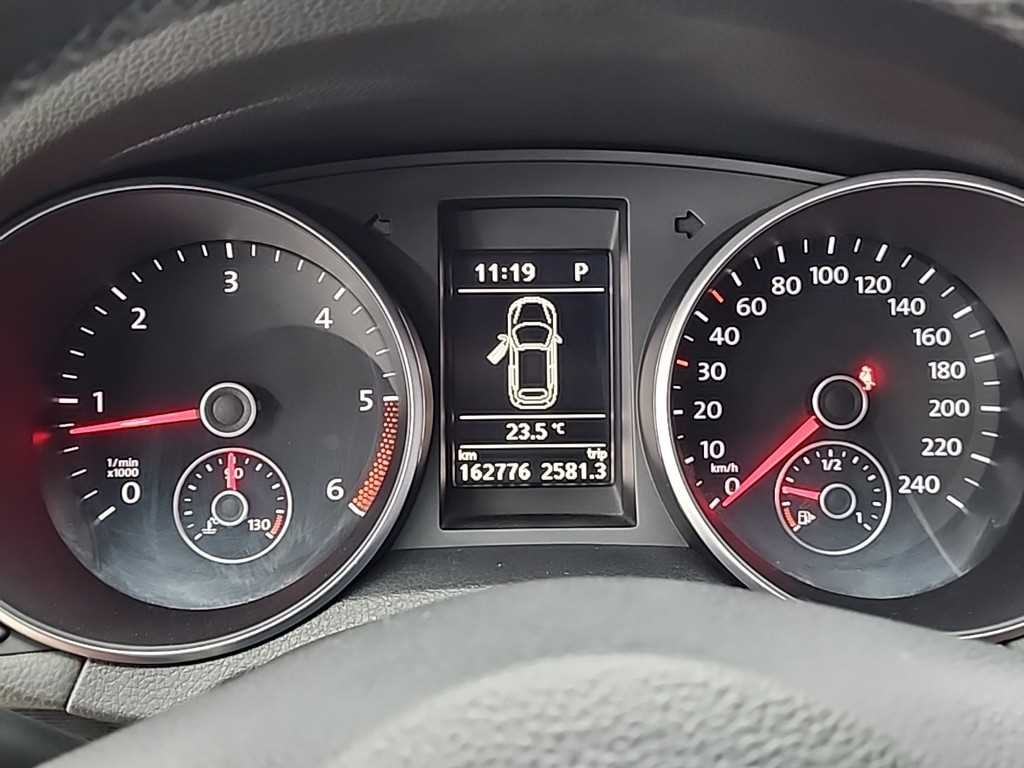 폭스바겐 골프 골프 6세대 2.0 TDI 카브리올레 이미지 6