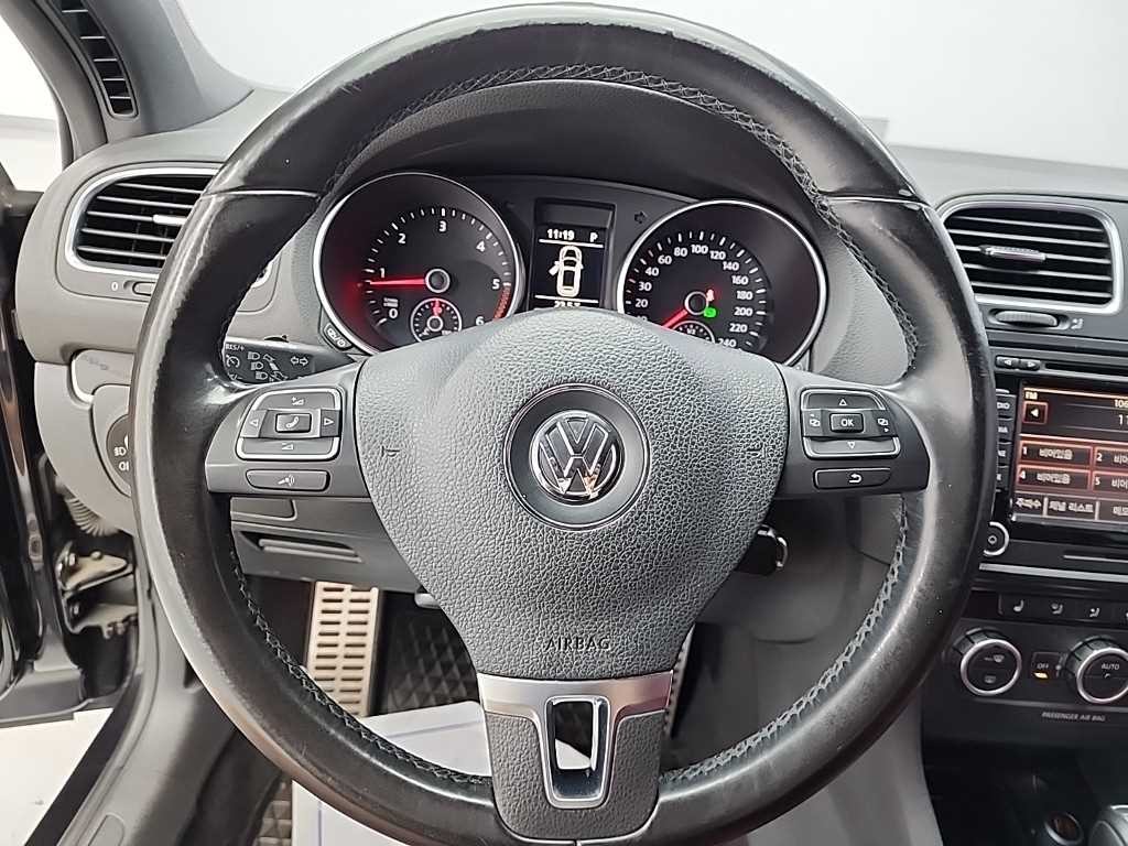 폭스바겐 골프 골프 6세대 2.0 TDI 카브리올레 이미지 9