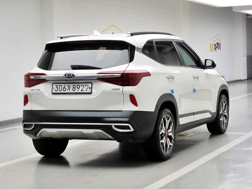 기아 셀토스 가솔린 1.6 터보 2WD 노블레스 이미지 4