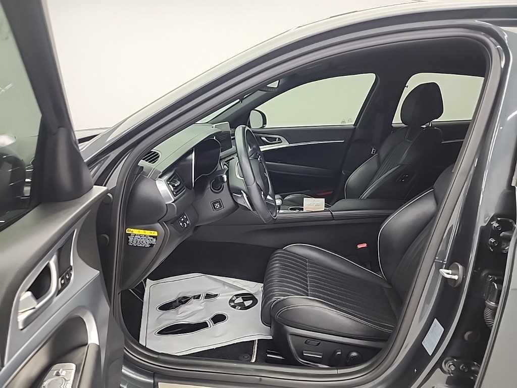 제네시스 G70 2.0T AWD 스포츠 패키지 이미지 11