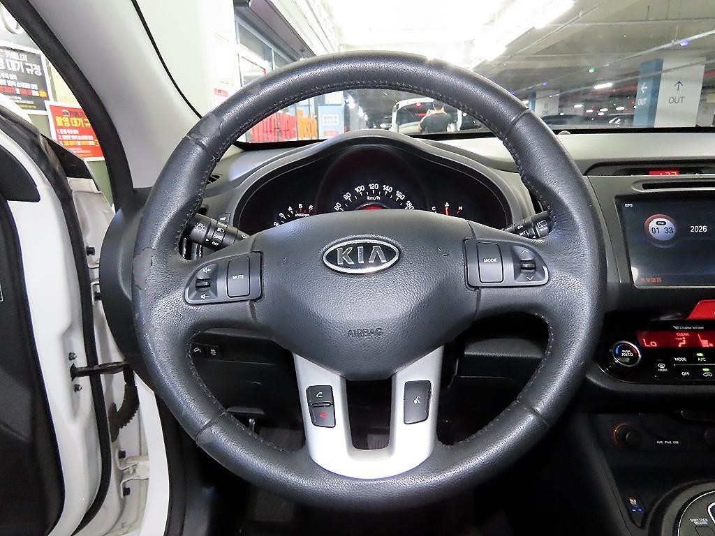 기아 스포티지 스포티지 R 2WD TLX 프리미엄 이미지 8