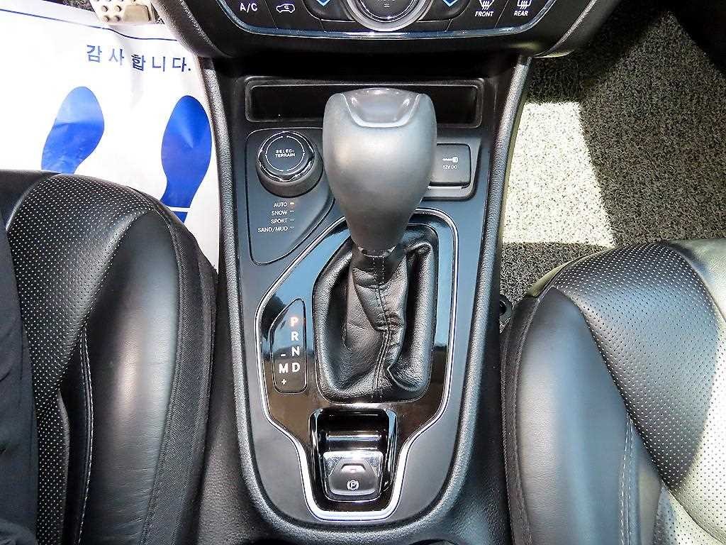 지프 체로키 체로키(KL) 2.4 리미티드 AWD 이미지 10