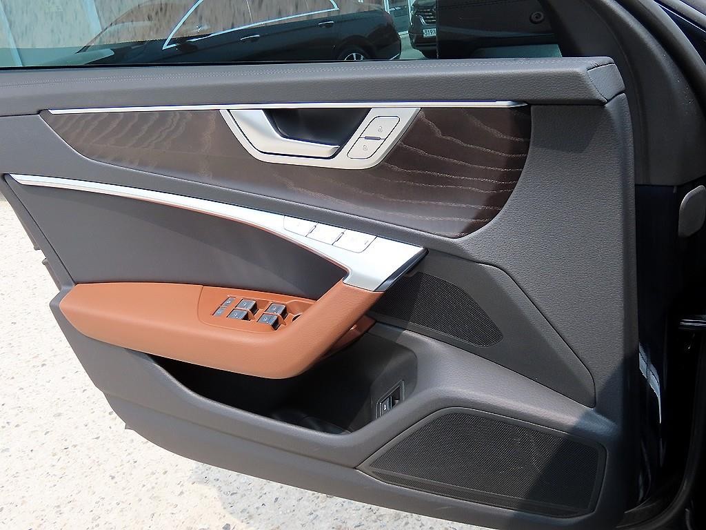 아우디 A6 A6 (C8) 45 TFSI 콰트로 프리미엄 이미지 12