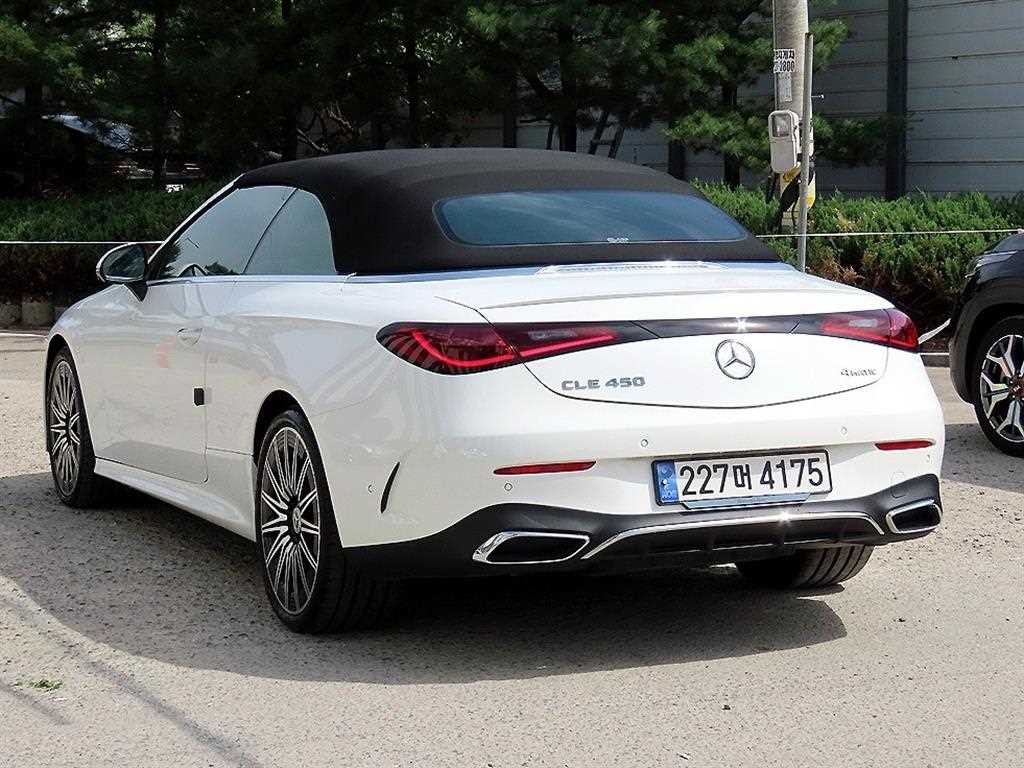 벤츠 CLE 클래스 CLE 450 4MATIC 카브리올레 이미지 3