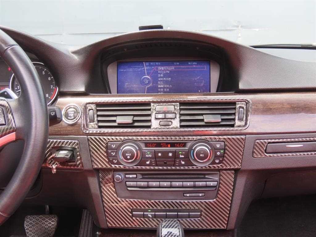 BMW 3시리즈 3시리즈 (E90) 328i 컨버터블 이미지 13