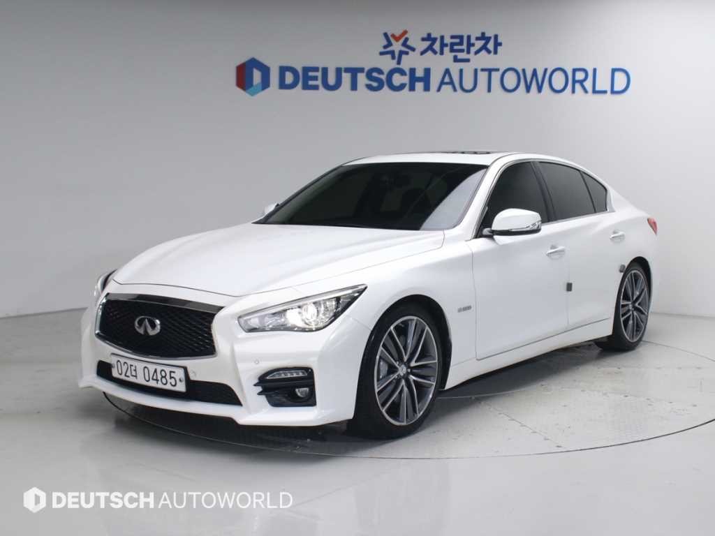 인피니티 Q Q50 3.5 하이브리드 에센스 이미지 1