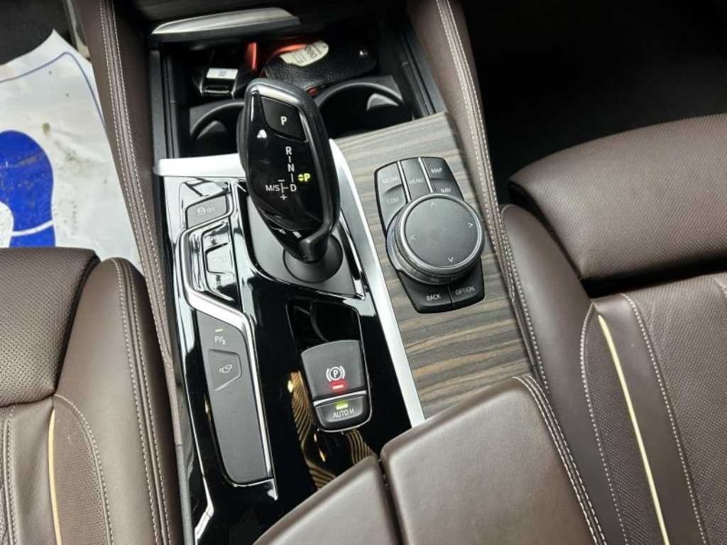 BMW 5시리즈 5시리즈 (G30) 520d M 스포츠 플러스 이미지 11