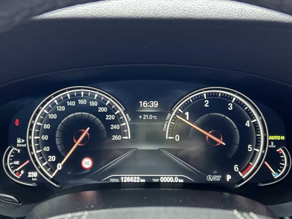 BMW 5시리즈 5시리즈 (G30) 520d M 스포츠 플러스 이미지 18