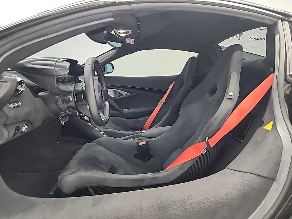 맥라렌 750S 4.0 V8 스파이더 이미지 11