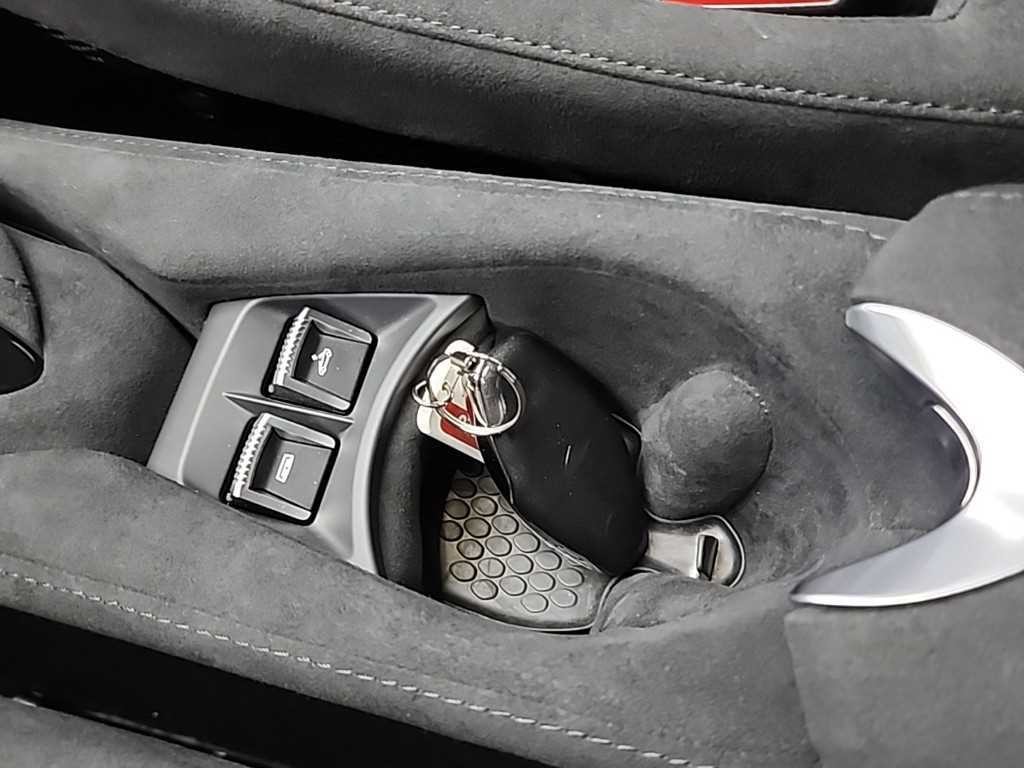 맥라렌 750S 4.0 V8 스파이더 이미지 14