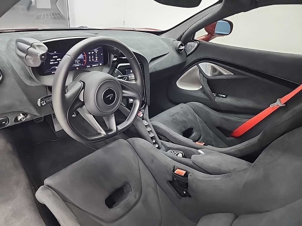 맥라렌 750S 4.0 V8 스파이더 이미지 7