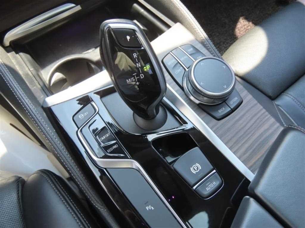 BMW 5시리즈 5시리즈 (G30) 520d M 스포츠 플러스 이미지 6