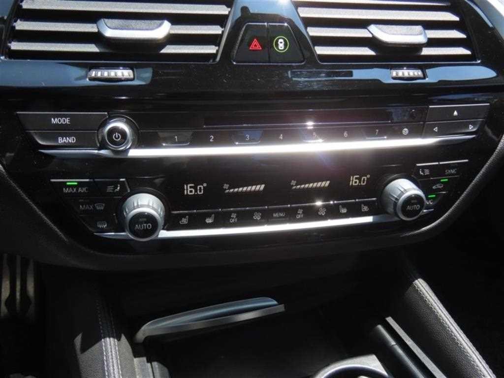 BMW 5시리즈 5시리즈 (G30) 520d M 스포츠 플러스 이미지 7