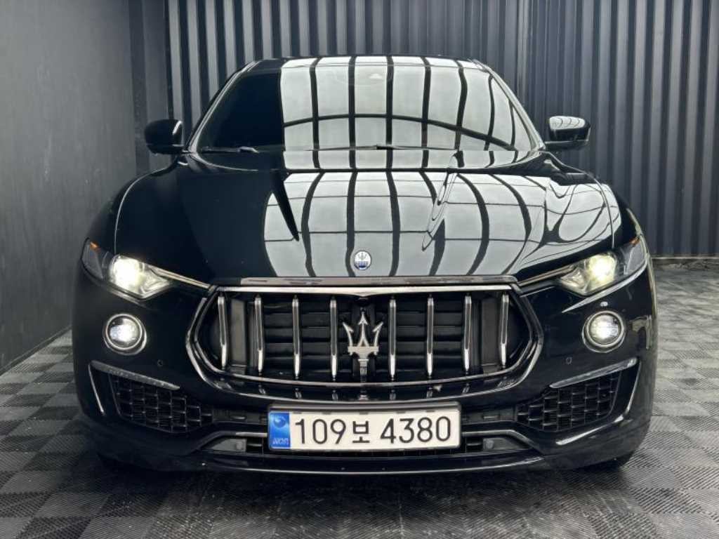 마세라티 르반떼 2.0 GT AWD 이미지 1