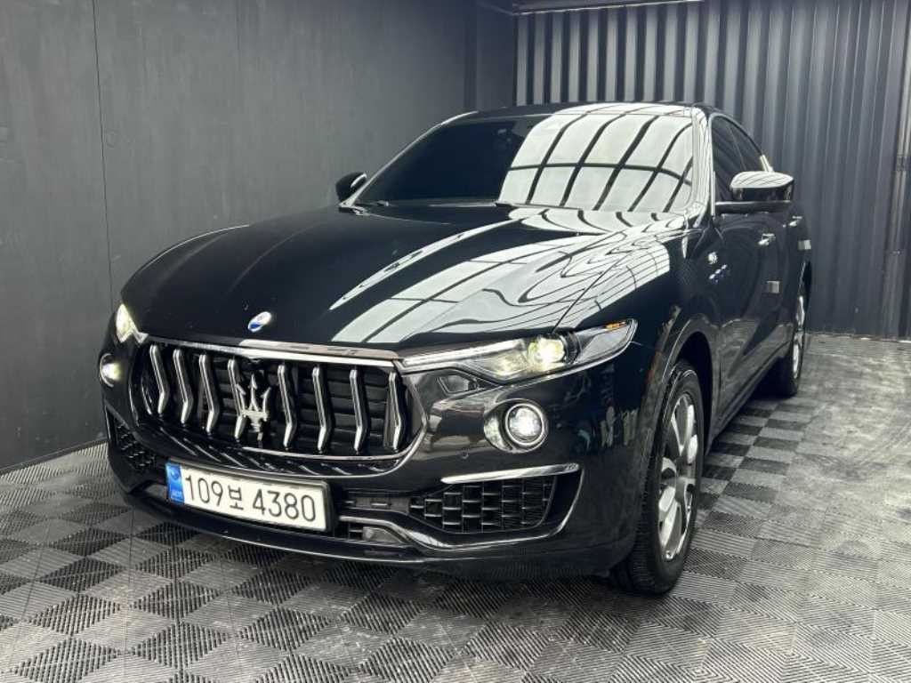 마세라티 르반떼 2.0 GT AWD 이미지 3