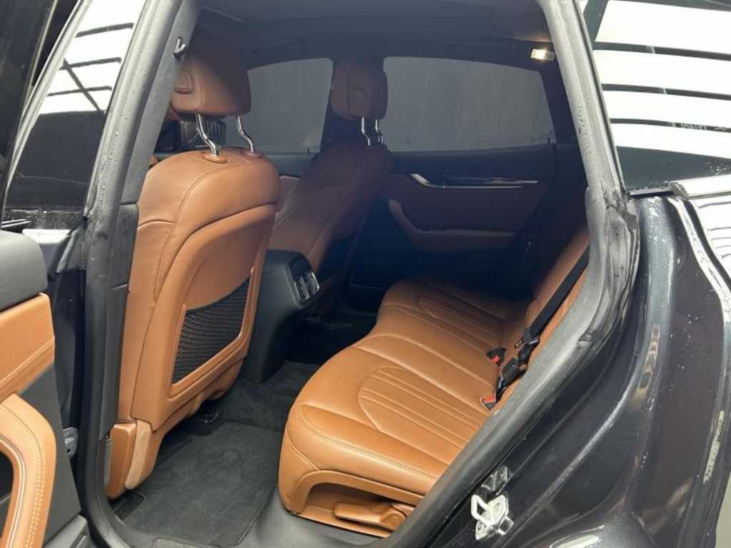 마세라티 르반떼 2.0 GT AWD 이미지 6